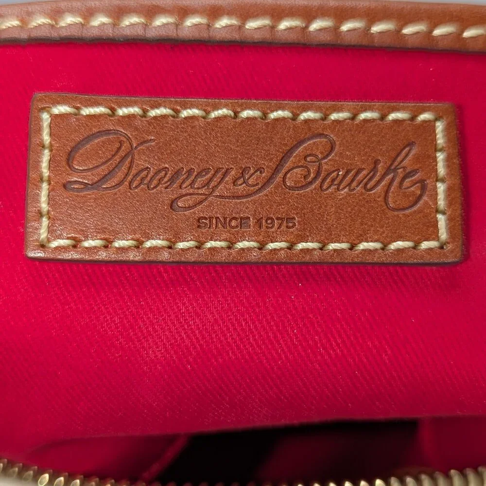 Dooney & Bourke shoulder, pristine condition! - Picture 3 of 8